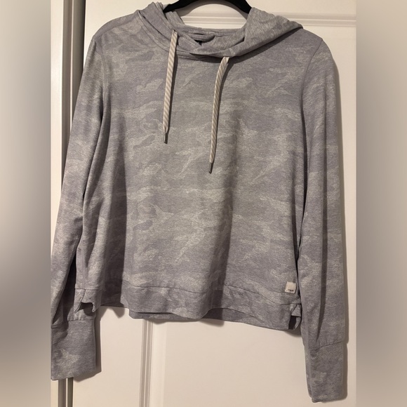 Vuori Tops - Vuori Halo Essential Hoodie